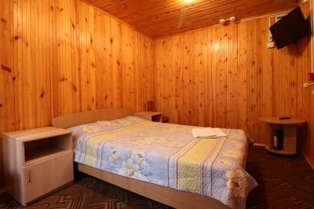 Домик 2-местный (№40, 42-48) летний