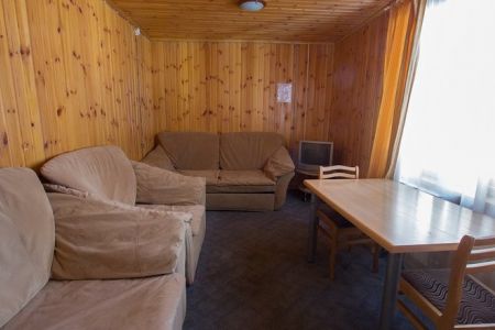 Домик 4-местный 3-комнатный (№4, 5, 8, 11)