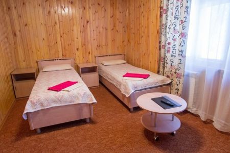 Домик 6-местный 3-комнатный (№6, 7, 10)