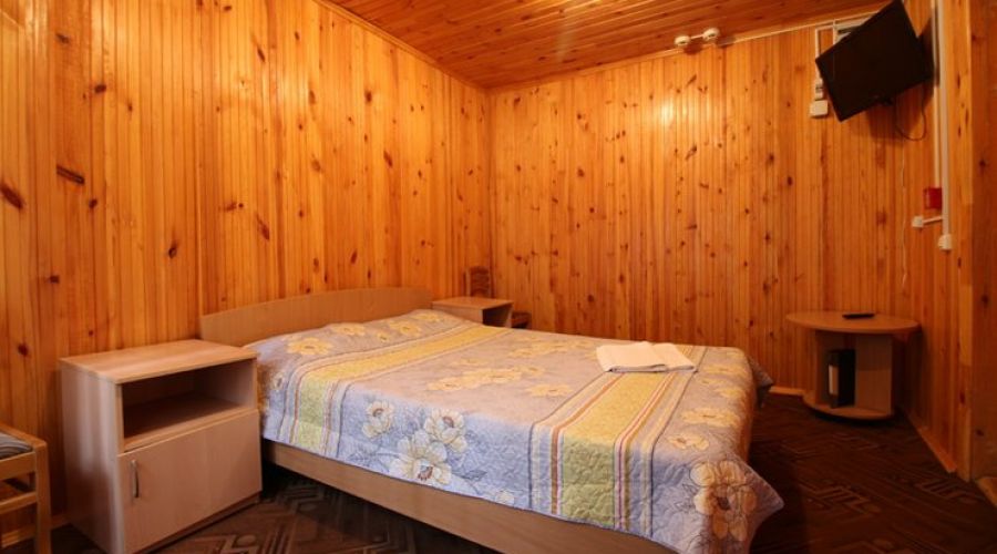 Домик 2-местный (№40, 42-48) летний